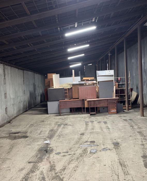 Столы, тумбы, офисные шкафы