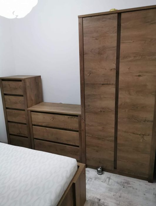 Inchiriez ap cu 2 camere in zona Nufarul