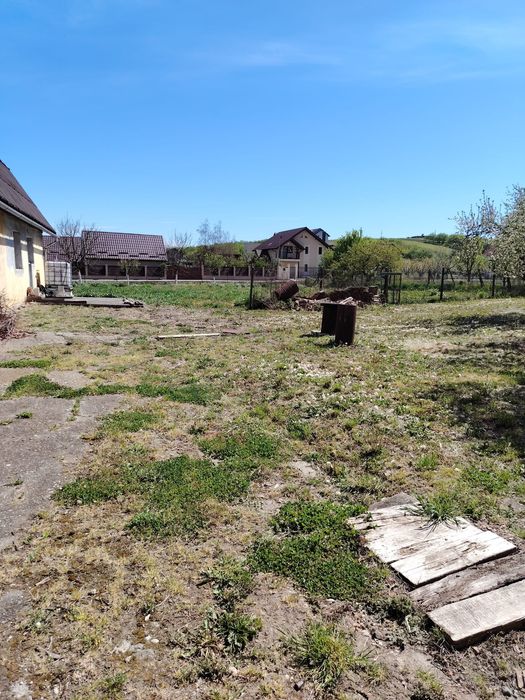 Teren cu casa Badon
