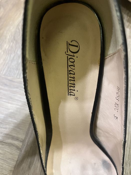 Продам сапожки замшевые