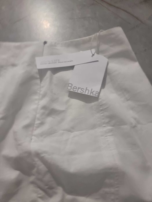 Дамска пола bershka