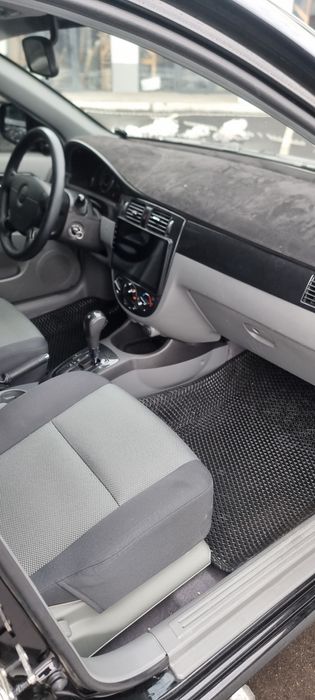 Lacceti 2022 probeg 37.000 km.