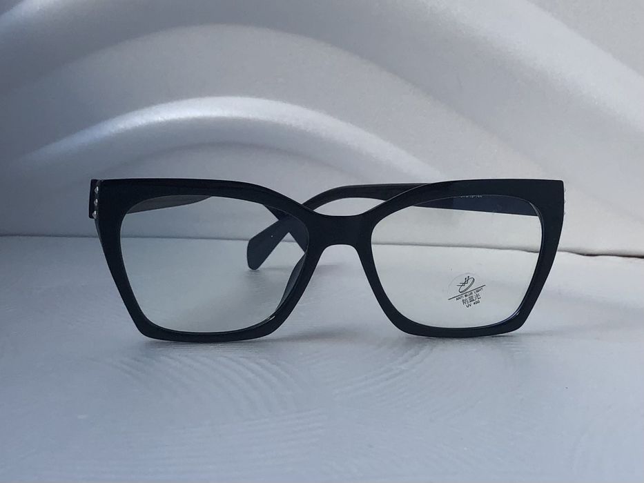 Прозрачни дамски очила за компютър