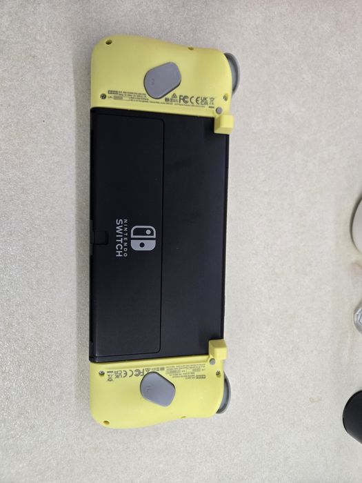 Nintendo Switch OLED modat