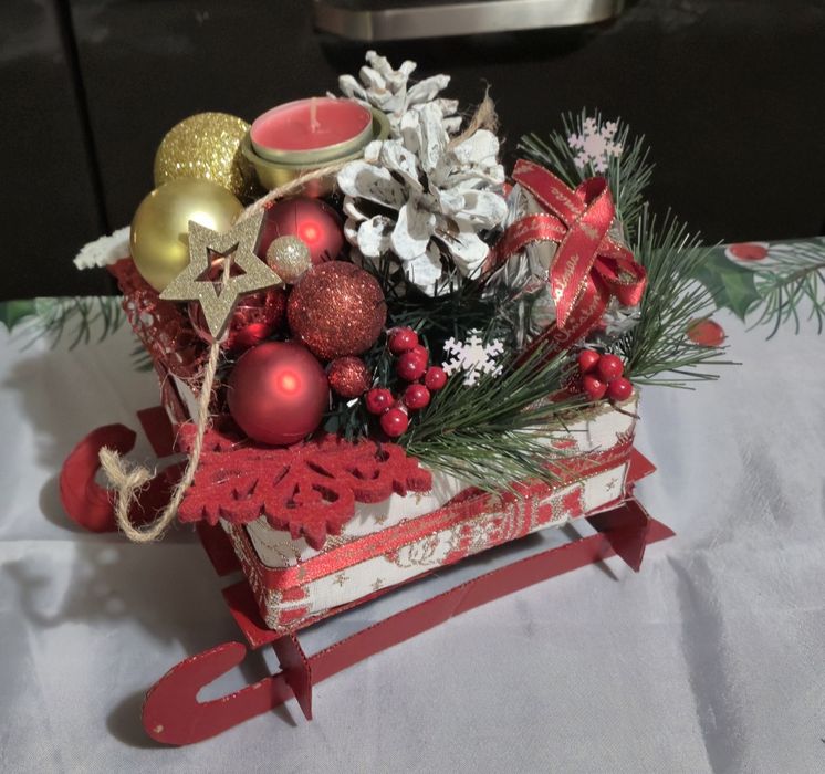 Коледен подарък,коледни декорации, коледна шейна,коледен свещник,венец