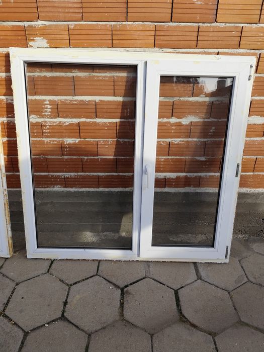 Продавам дограма размери: 148/135 и 144/135