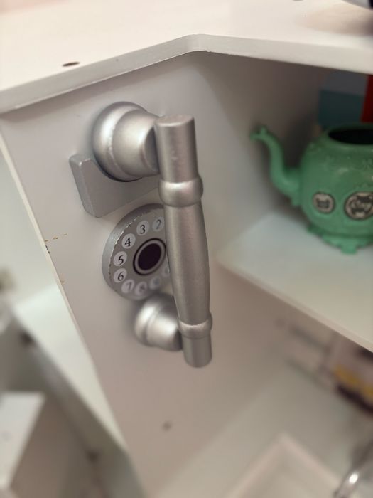 Детска дървена кухня