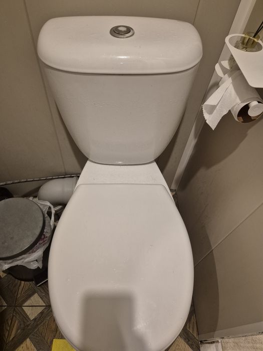 Продам унитаз в хорогем состоянии