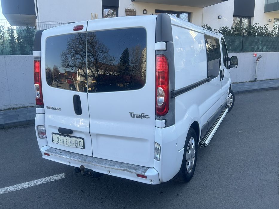 Renault Trafic Cabina Dubla  2.5. AUTOMAT