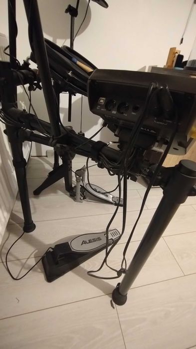 Set tobe electronice ALESIS NITRO mesh kits