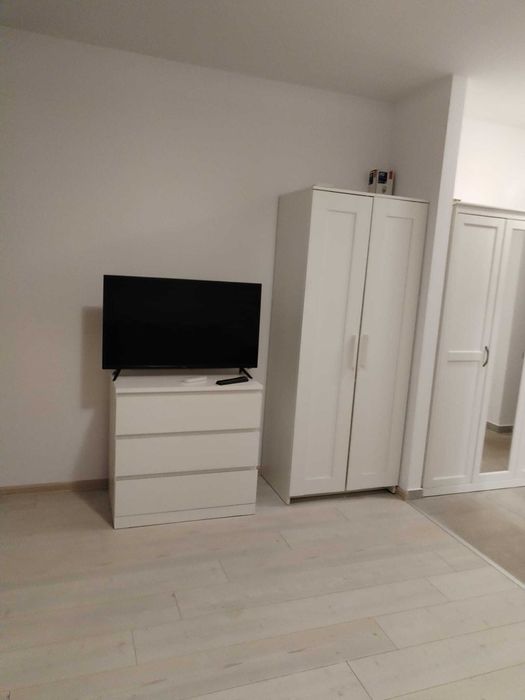 Proprietar inchiriez garsoniera Palladium Residence 2