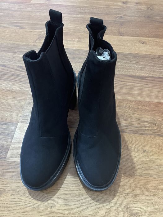 Ghete Asos, piele intoarsa ecologica, marimea 40, pret negociabil