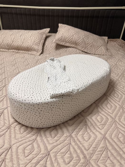 Продам кокон для малышей