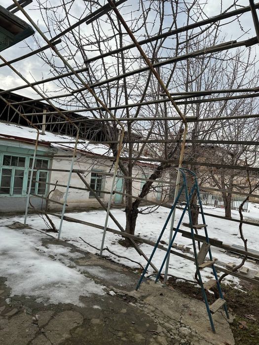 Юнусободда 4 соток дан ошуро участка барча коммуникацияси бор