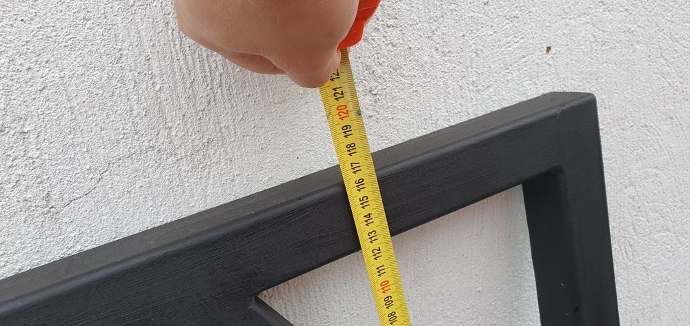 Balustrada metal.  Vopsit negru mat.