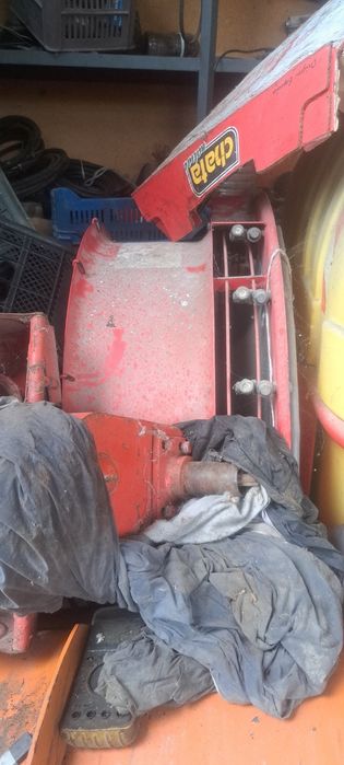 Продавам Трактор