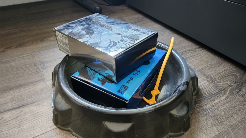 Волчки Beyblade + арена