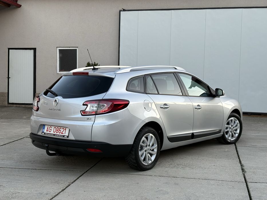 Renault Megane 1.5 dci ,6 trepe ,Navigatie , Incalzire in scaune