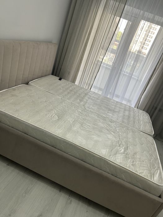 Продаю прихожку и 2 матрас, 90*200