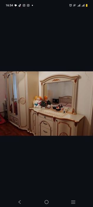 Спалный диван в хорошом состаяние.