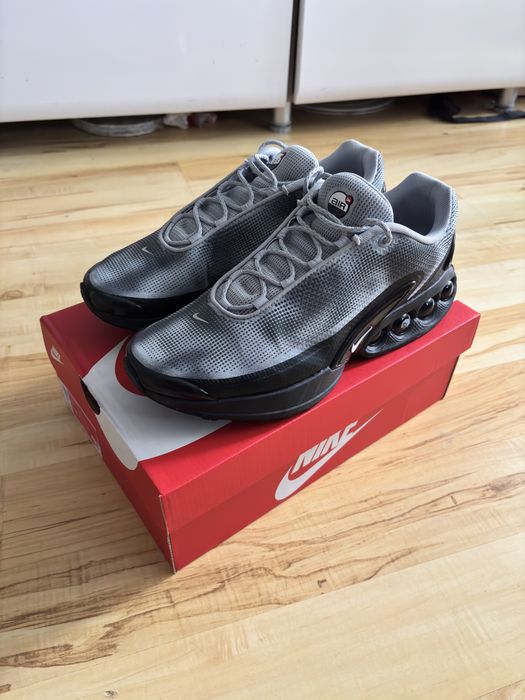 Nike Air Max Dn (Чисто нови.)