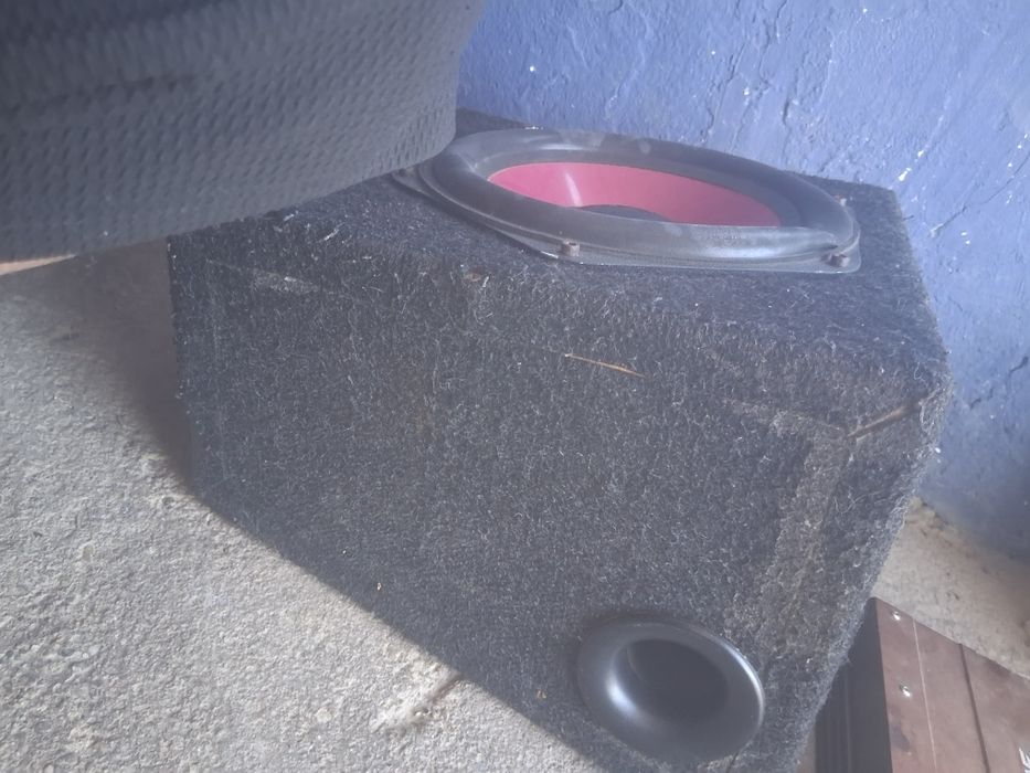 Stație auto +tun bass