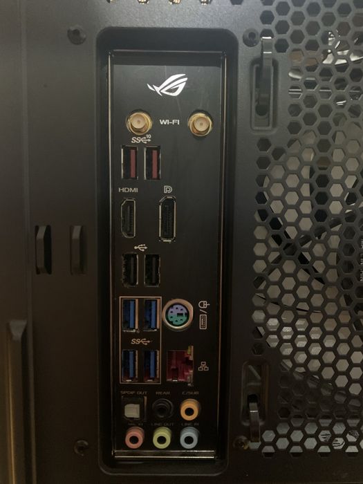 Дъно с процесор Intel Core I7 8700k и Asus Strix z370 g-gaming wi-fi