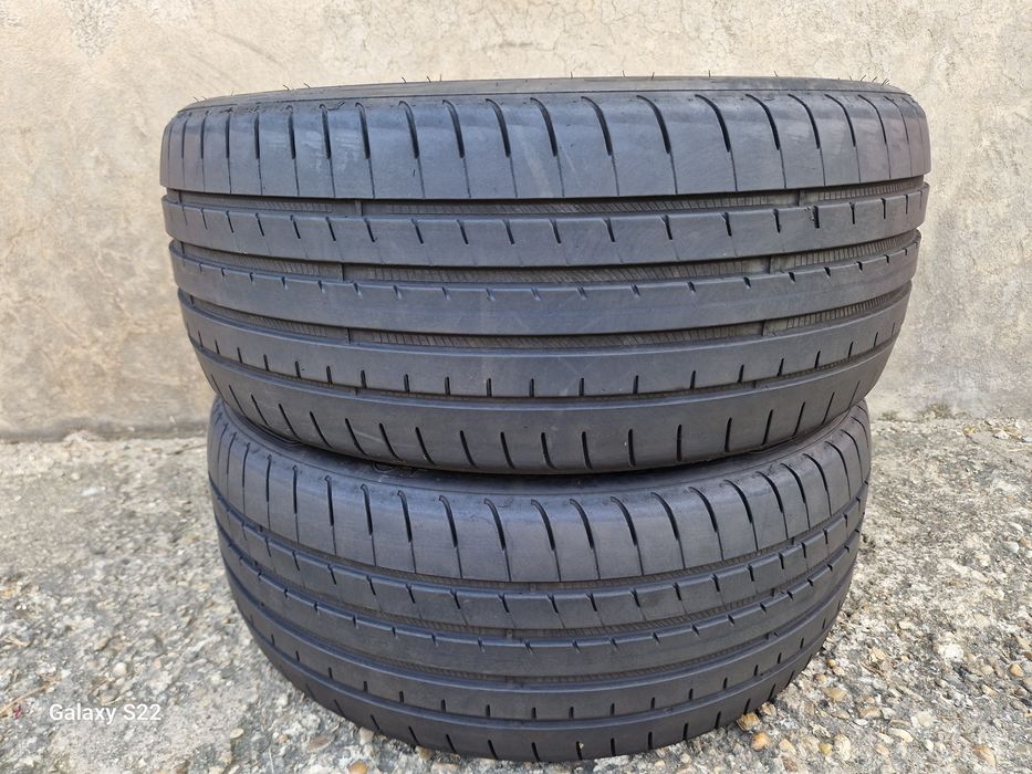 2anvelope vara 225 40 19 Good Year 2020