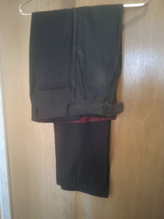 Продам мужской костюм