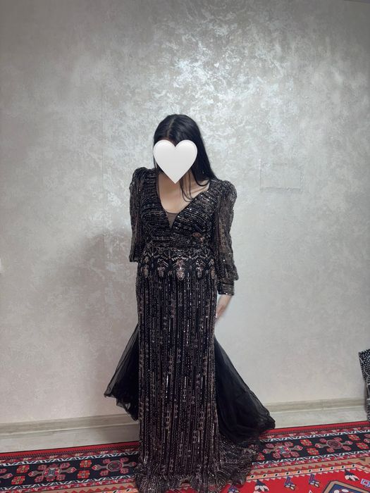 Продам красивое нарядное, платье.