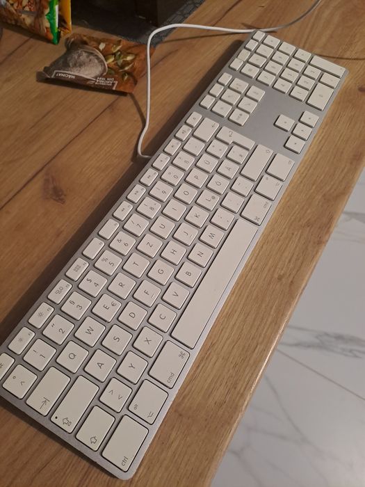 Tastatura apple buna