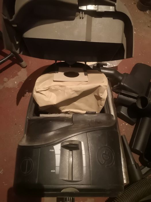 Пылесос LG с мешком