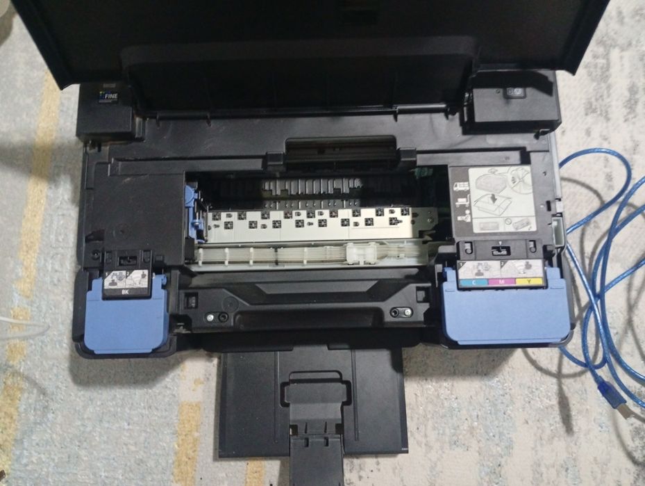 Цветной принтер Canon Pixma G1400