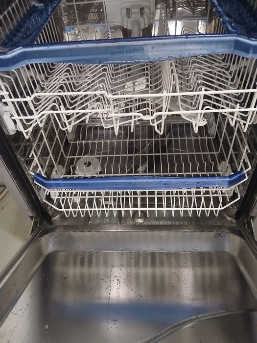 Посудомоечная машина Аристон