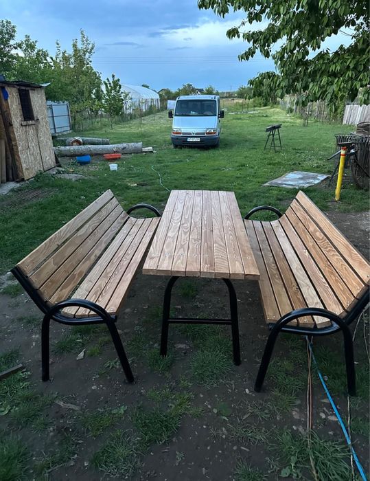 De vanzare banci seturi masa cu banci