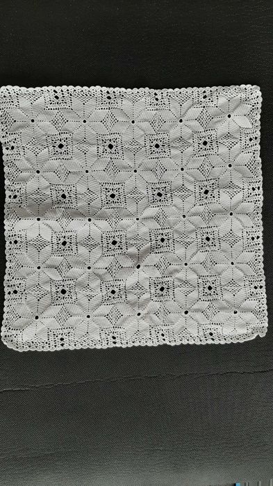 Ръчно плетени карета за маса