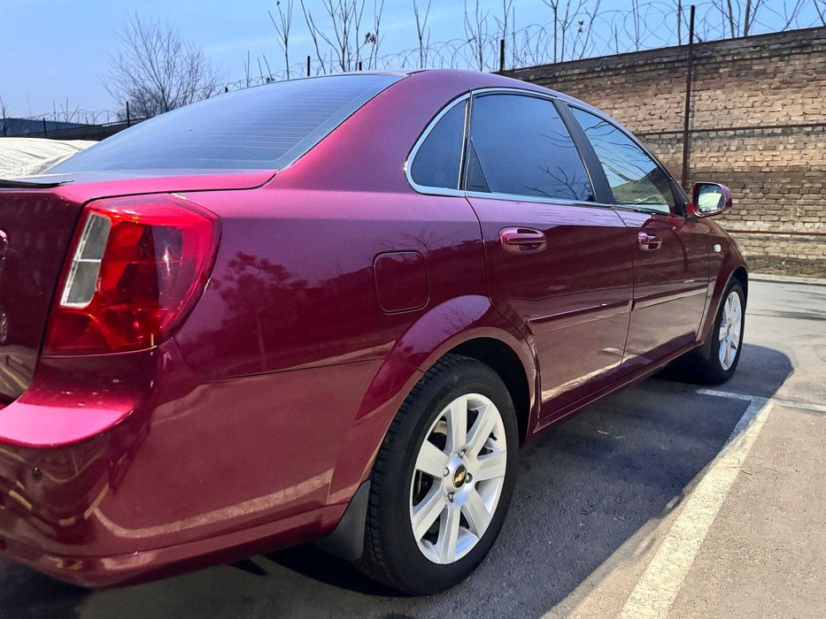 ПРОДАЁТСЯ своя Gentra - 2015, 85000км, без дтп и крашенных мест