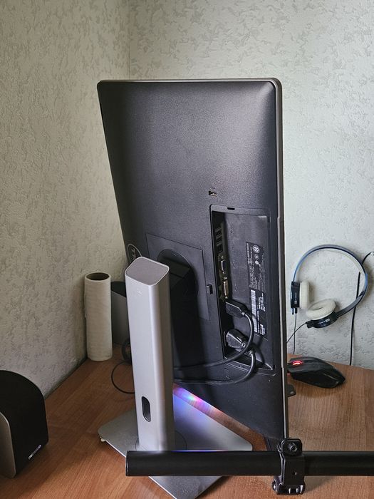 Монитор Dell P2414H 180° (с кронштейном)