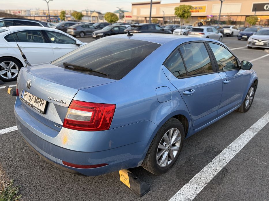 Skoda Octavia 2017 diesel(4x4) DSG cutie automata avariata/defecta/stricata, proprietar de noua