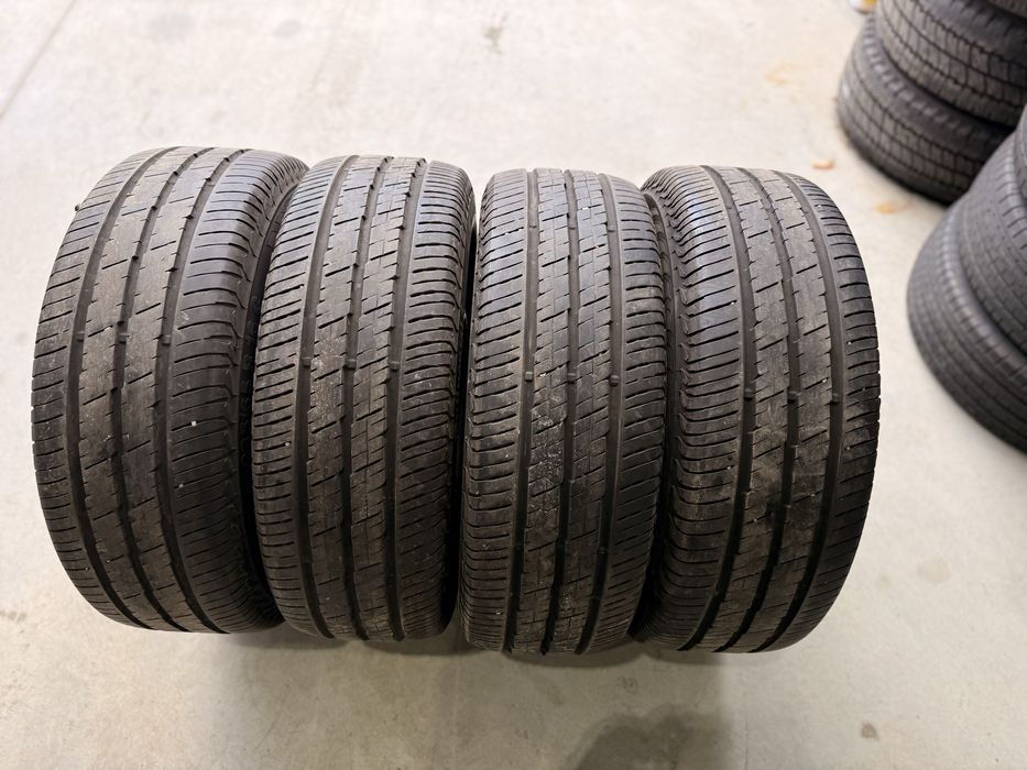 Бусови гуми с джанти 235/65/16С