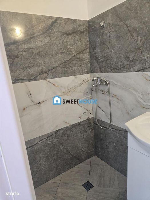 Garsoniera  renovata zona negoiu Fagaras