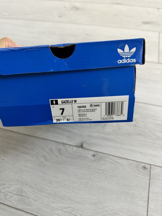 Кроссовки Adidas