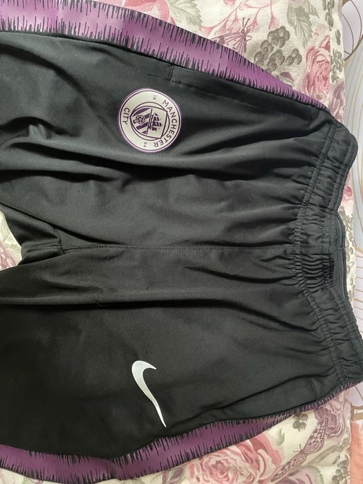 Pantaloni trei-sfert NIKE&MANCHESTER