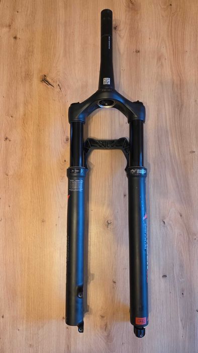 XC Вилка Marzocchi Bomber Z2 29" Boost Suspension Fork 100 mm
