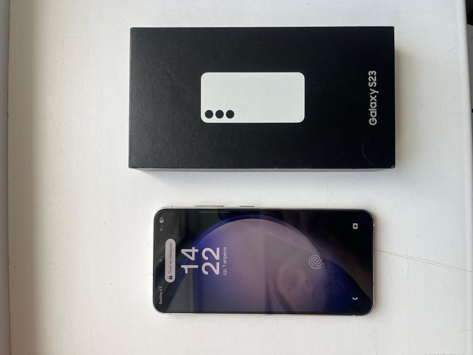 Самсунг s23 в идеальном состоянии
