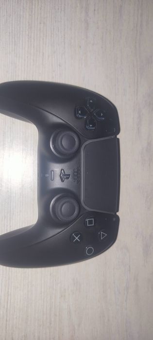 PS5 Slim с дисководом + 2 геймпада + PS Plus Extra