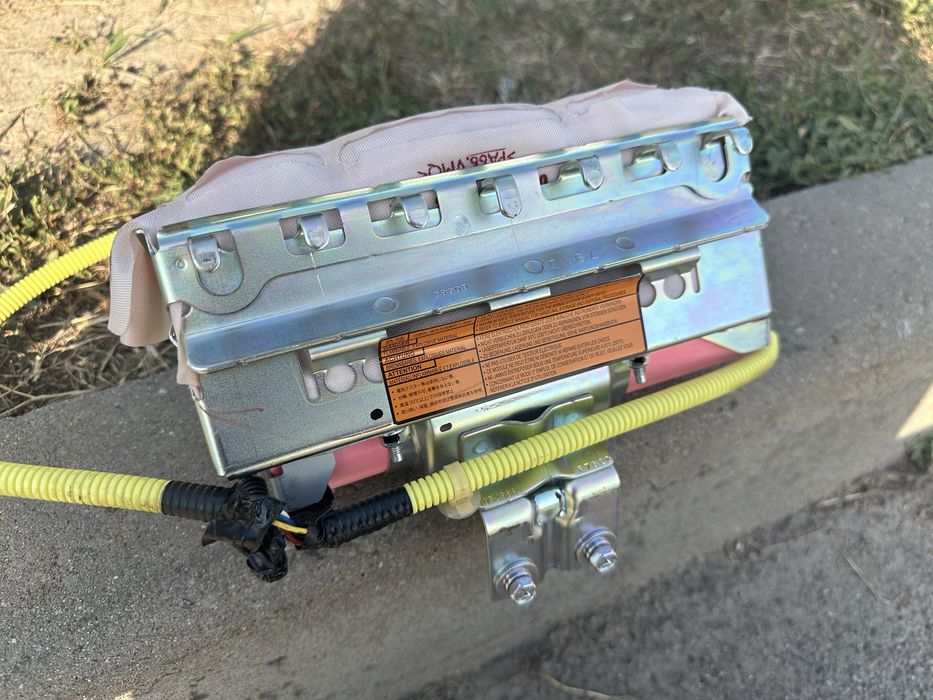 Прдушка безопасности Subaru impreza 2011