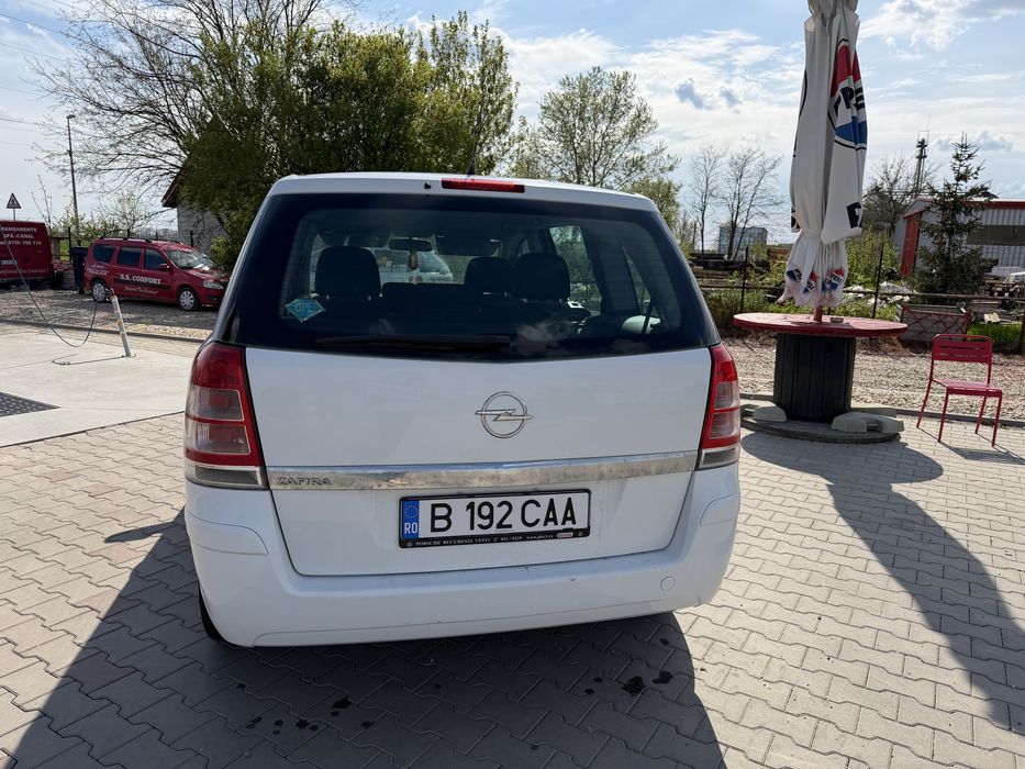Opel Zafira B 1.8 Gaz Benzina Automata