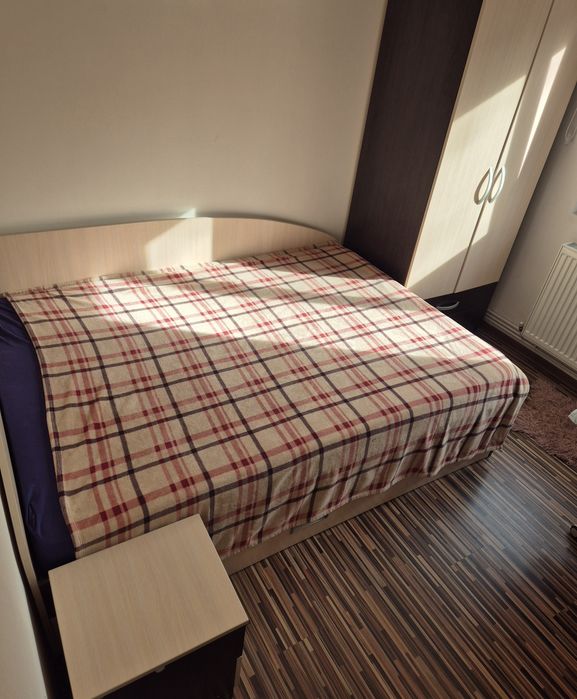 Mobila pal in nuante de bej