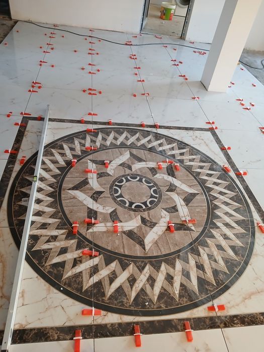 Meseriaș   lucrari interioare zugraveli  gresie faianță  parchet  demo